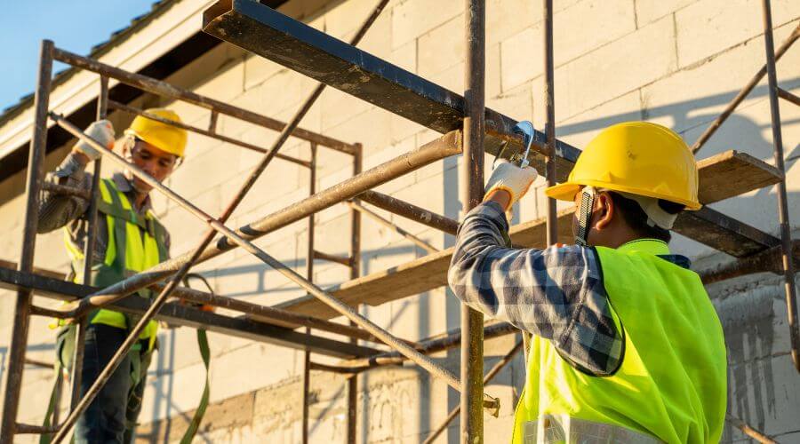 Expert Emergency Roof Repairs services in Lebanon, ME